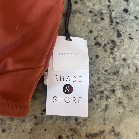 NEW bikini top, Size 34DD - Picture 2 of 4